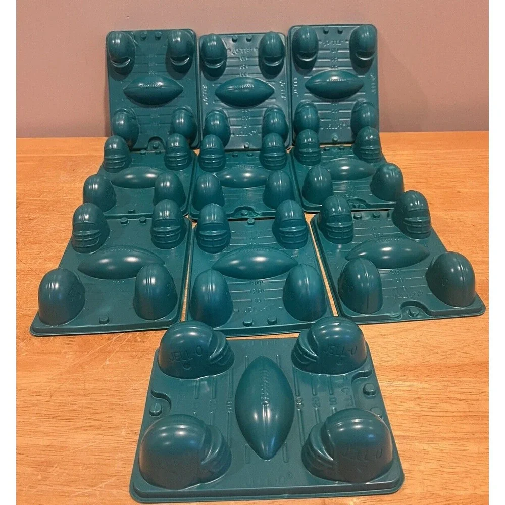 Jell-O‎ Jiggler Football Molds 4 Helmets And 1 Football 10 Pack